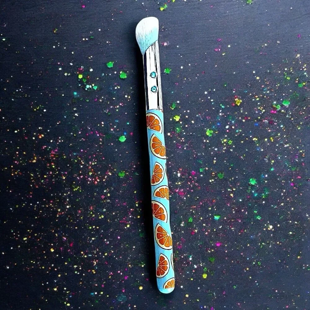 SLMISSGLAM Orange Concealer C01 Brush New Without Box MSRP $23.50